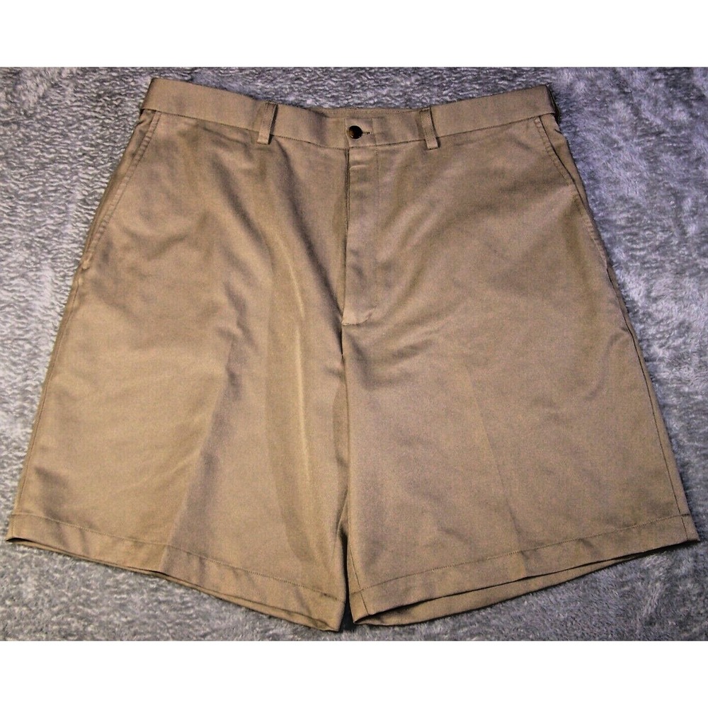 Haggar Shorts Men's 36X8 (Tag 38) Khaki Beige Bermuda Golf‎